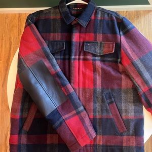 Tommy Hilfiger Men’s Plaid Quilted Puffer Jacket - XL